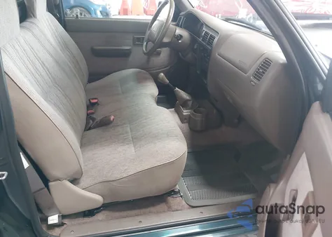 1998 Toyota Tacoma z USA, uszkodzony, nr VIN 4TANL42N9WZ063515